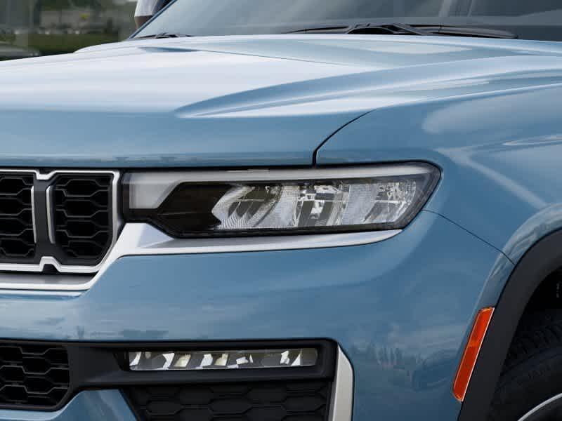 new 2026 Jeep Grand Cherokee car, priced at $44,015