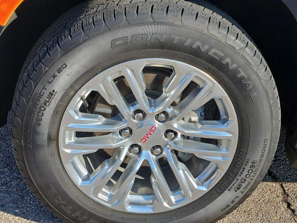 used 2023 GMC Yukon XL car, priced at $56,125