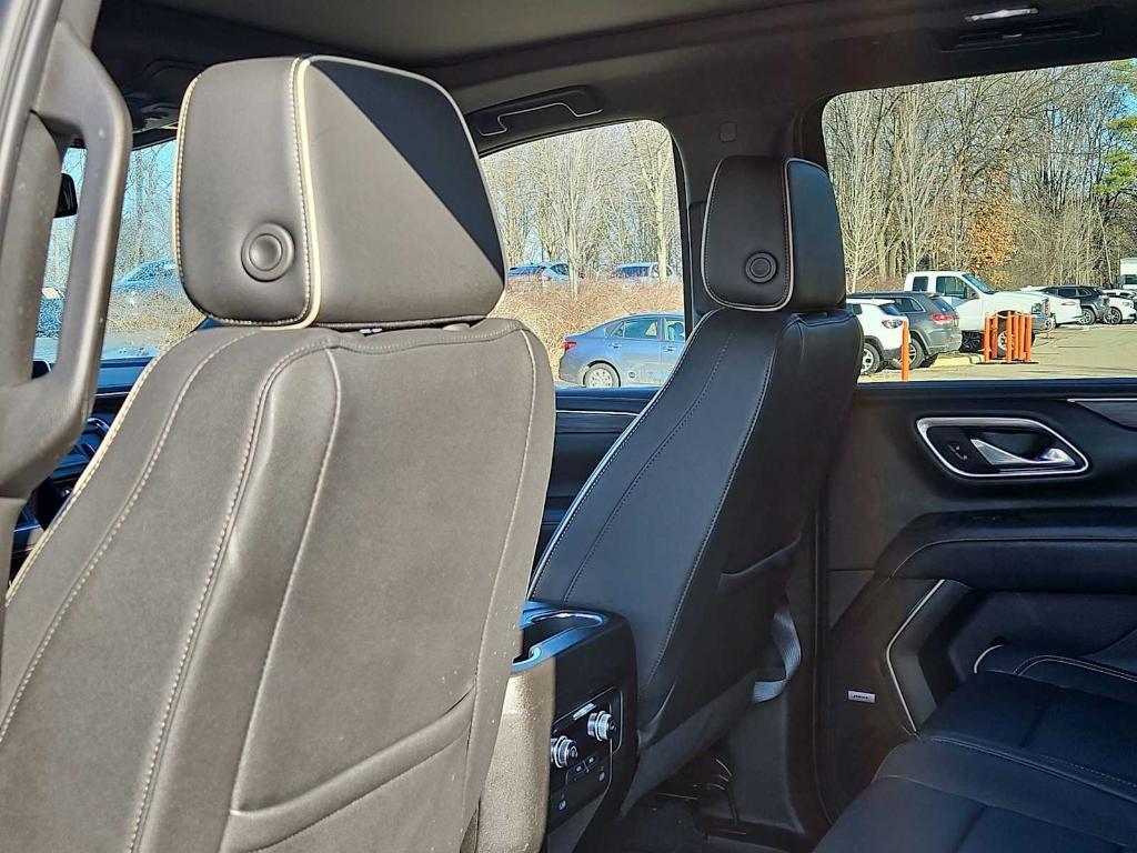 used 2023 GMC Yukon XL car, priced at $56,125