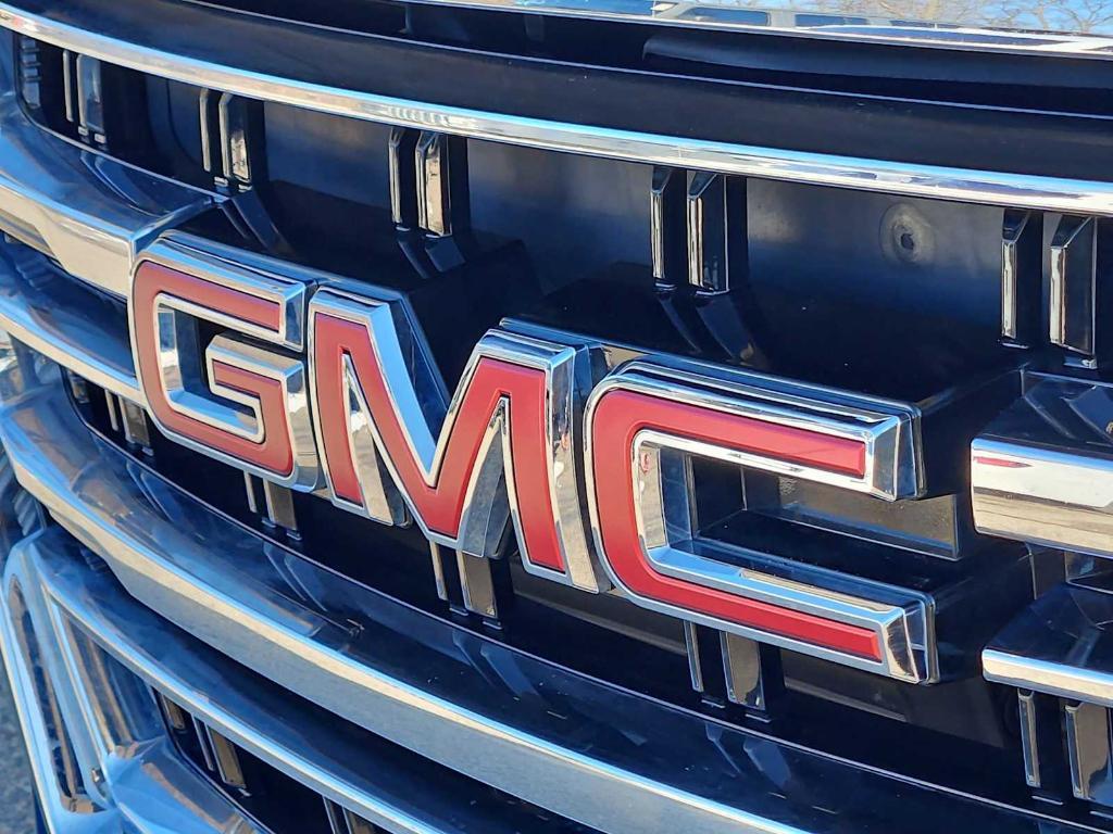 used 2023 GMC Yukon XL car, priced at $56,125