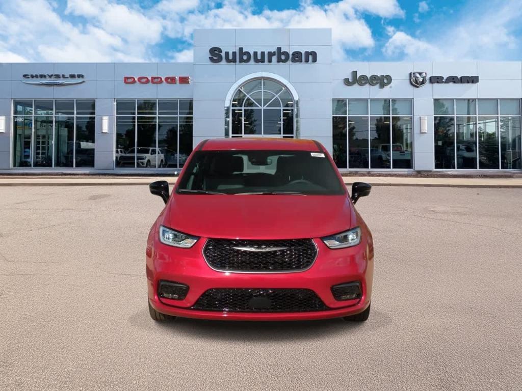 new 2026 Chrysler Pacifica car, priced at $44,246