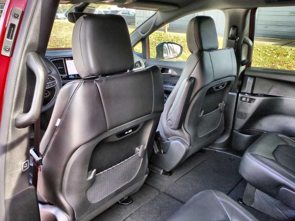 new 2026 Chrysler Pacifica car, priced at $44,246