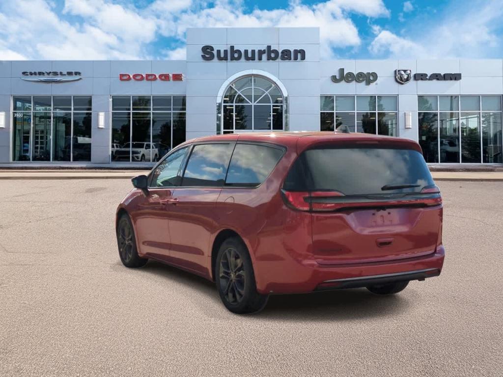 new 2026 Chrysler Pacifica car, priced at $44,246