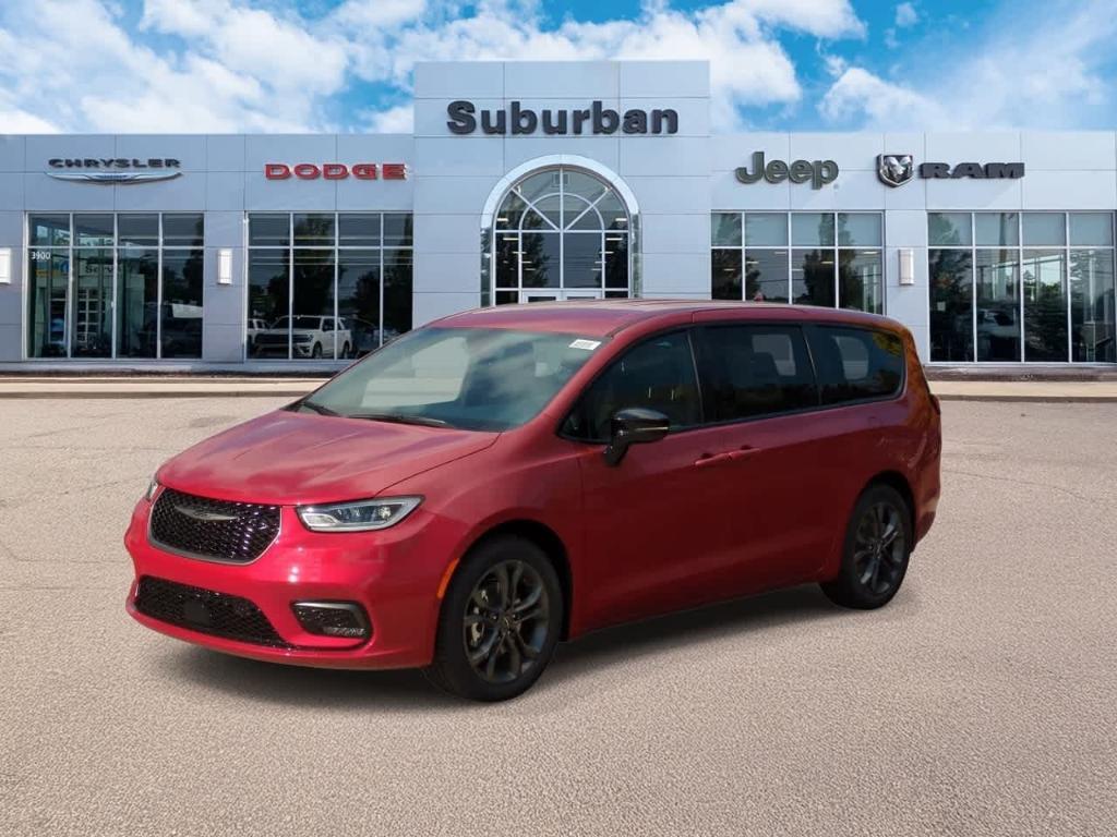 new 2026 Chrysler Pacifica car, priced at $44,246