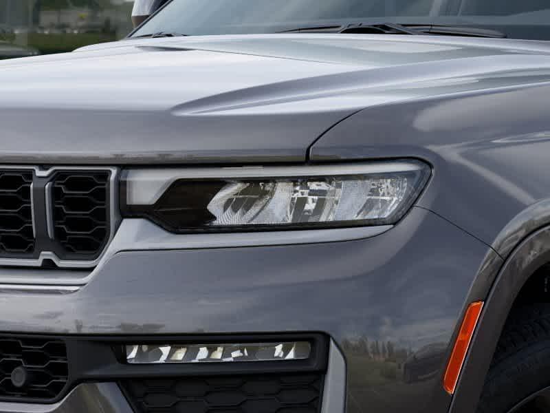 new 2026 Jeep Grand Cherokee car, priced at $49,587