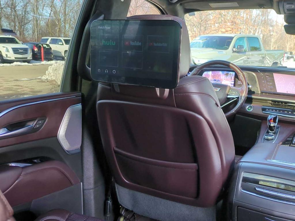 used 2023 Cadillac Escalade ESV car, priced at $58,885