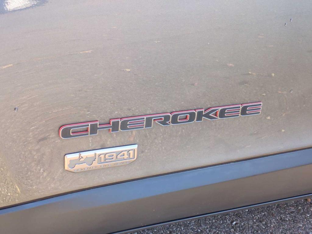 used 2016 Jeep Cherokee car, priced at $6,488