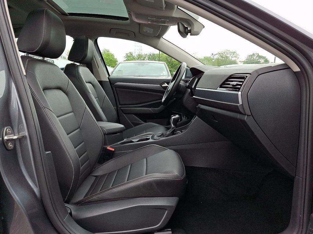used 2024 Volkswagen Jetta car, priced at $20,303