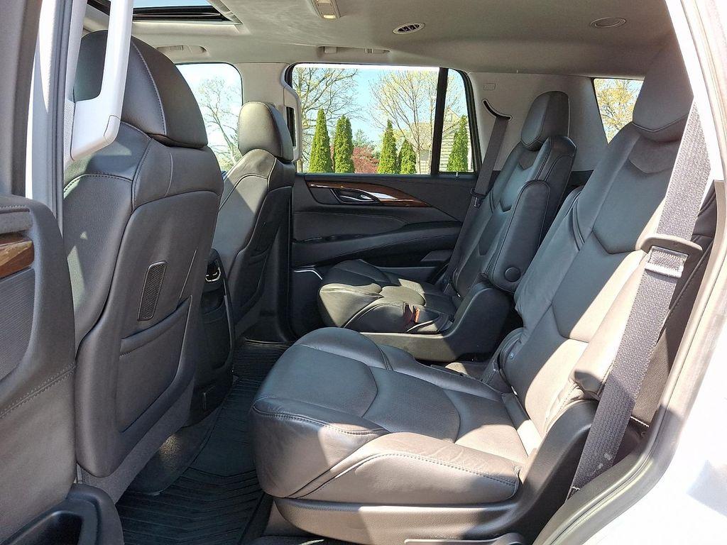 used 2020 Cadillac Escalade car, priced at $40,544