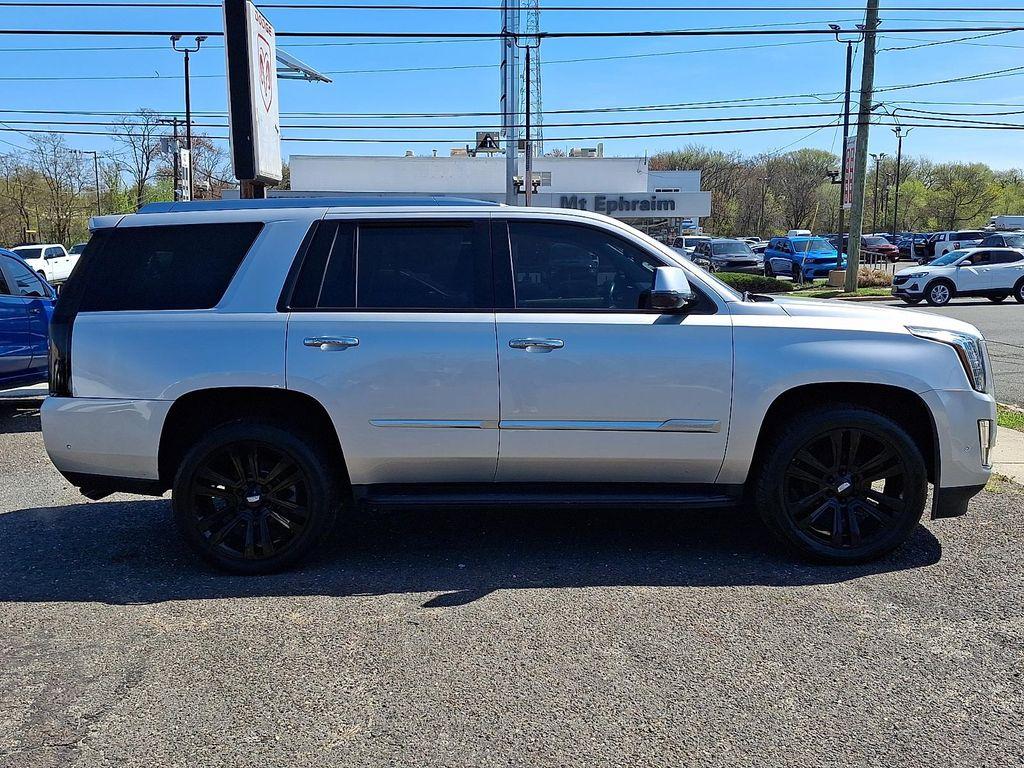 used 2020 Cadillac Escalade car, priced at $40,544