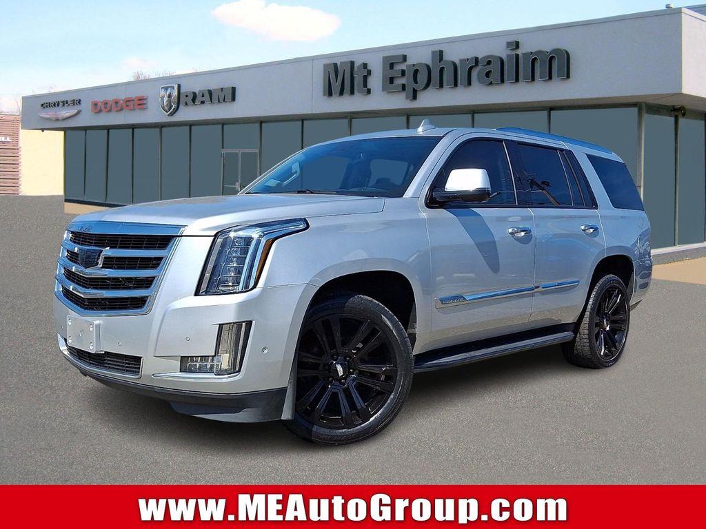 used 2020 Cadillac Escalade car, priced at $40,544