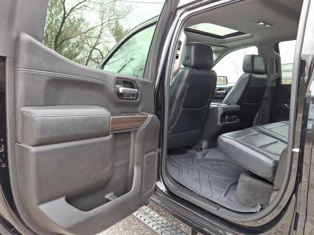 used 2019 Chevrolet Silverado 1500 car, priced at $32,221