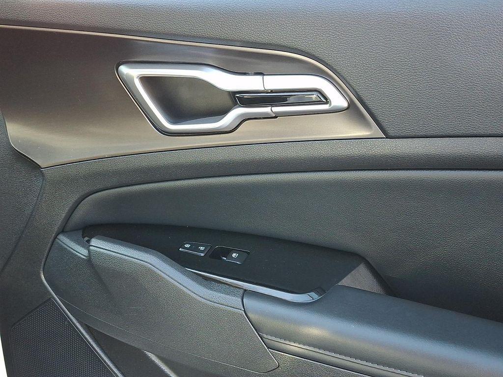 used 2023 Kia Sportage Hybrid car, priced at $25,597