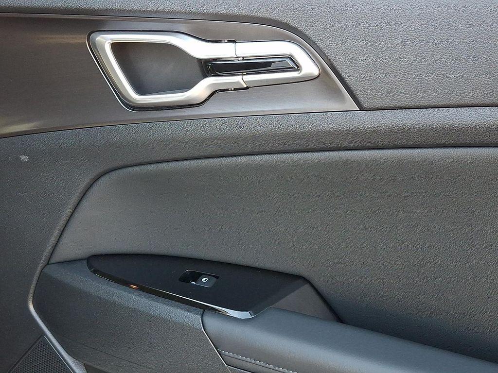 used 2023 Kia Sportage Hybrid car, priced at $25,597