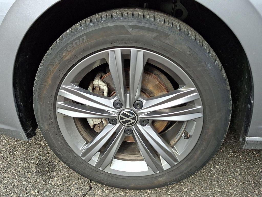 used 2024 Volkswagen Jetta car, priced at $19,956