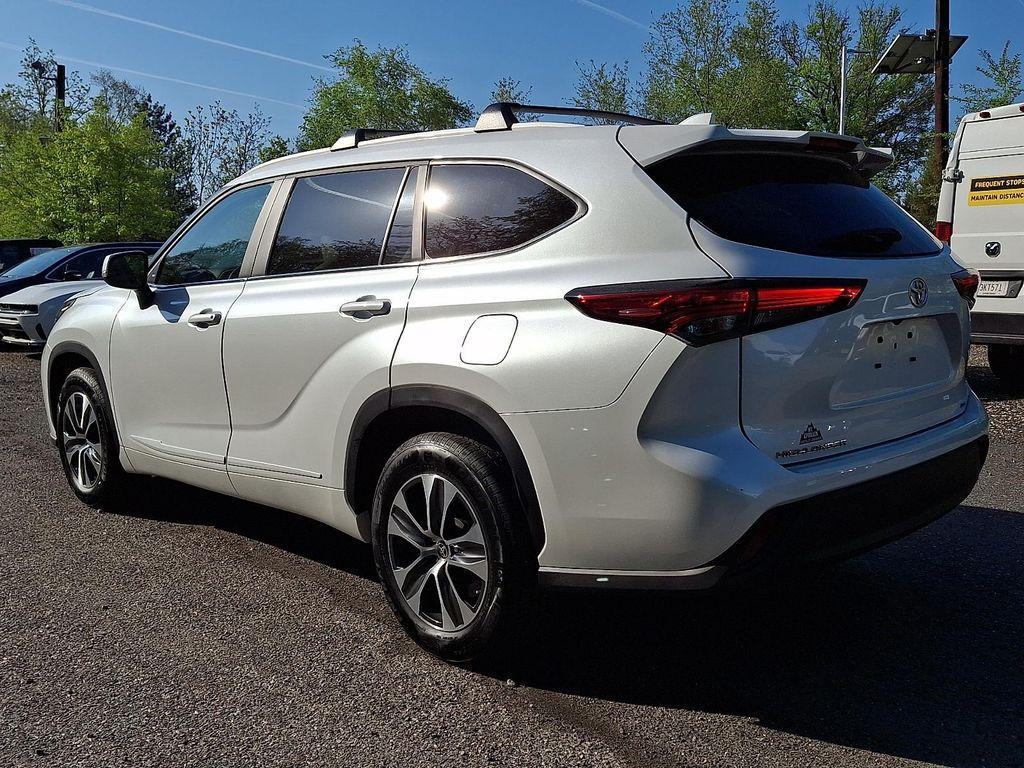 used 2023 Toyota Highlander car, priced at $35,754