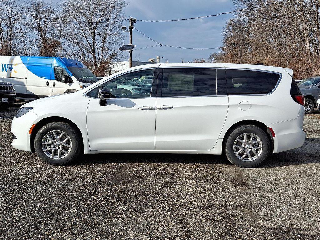 new 2026 Chrysler Voyager car, priced at $43,021