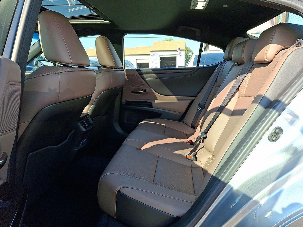 used 2025 Lexus ES 350 car, priced at $46,457