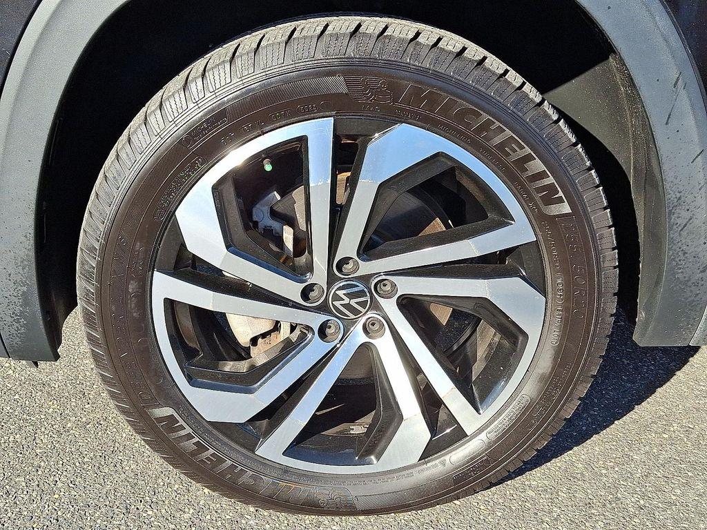 used 2020 Volkswagen Atlas Cross Sport car, priced at $23,142