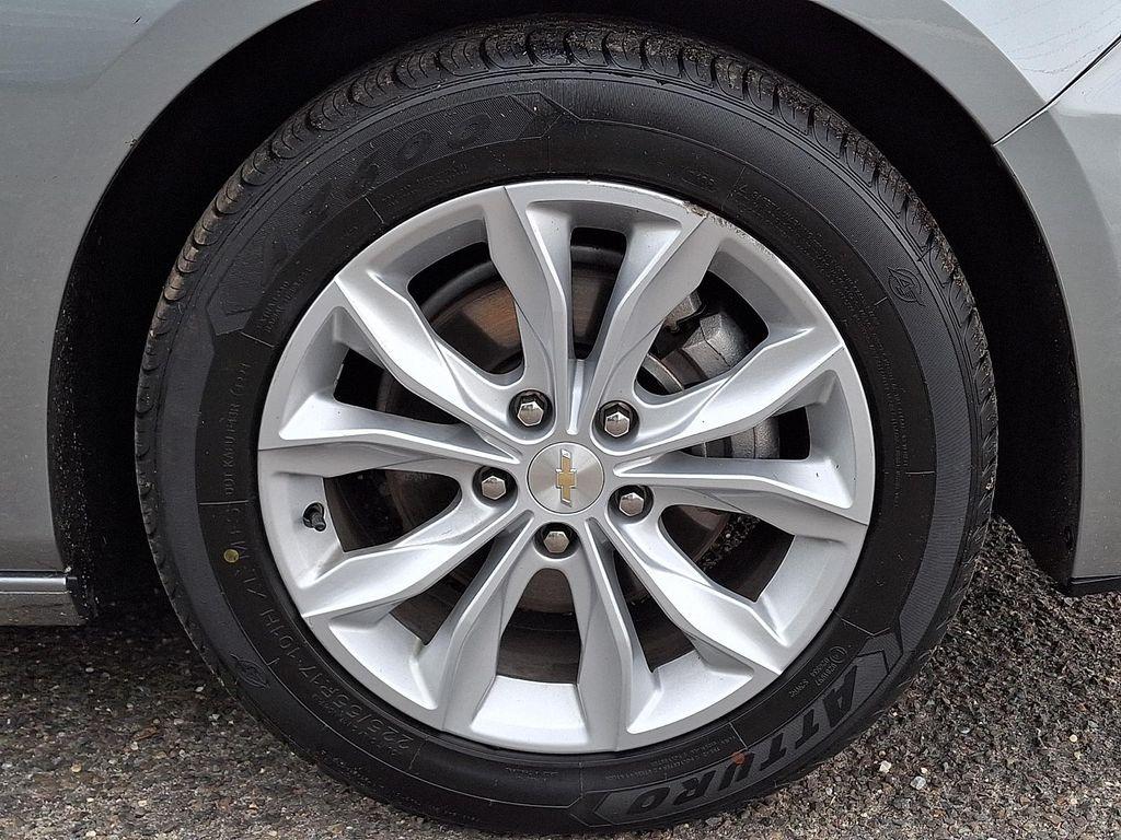 used 2024 Chevrolet Malibu car, priced at $20,084