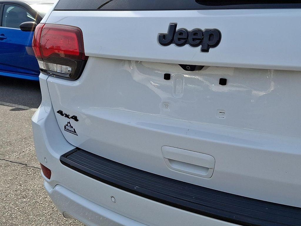 used 2018 Jeep Grand Cherokee car, priced at $19,341