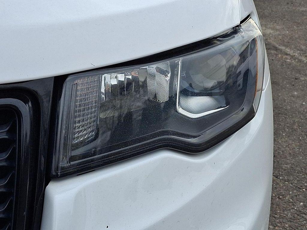 used 2019 Jeep Grand Cherokee car, priced at $18,154