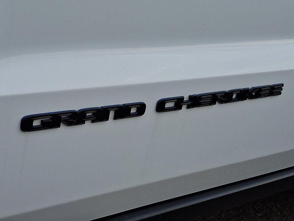 used 2019 Jeep Grand Cherokee car, priced at $18,154