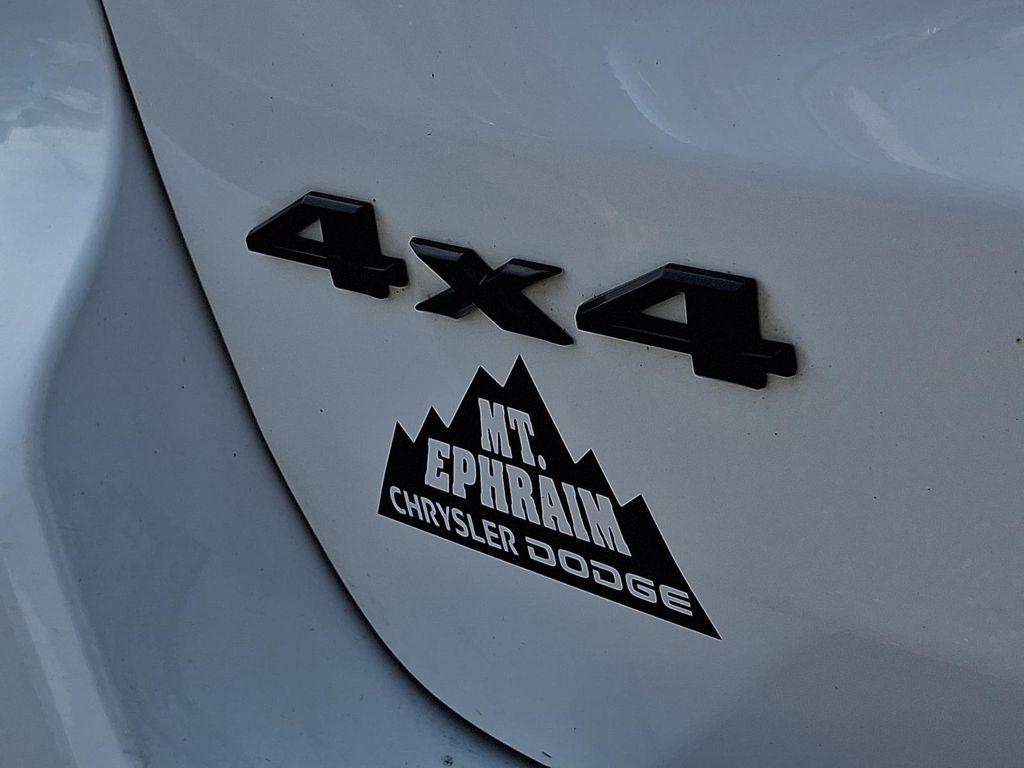 used 2019 Jeep Grand Cherokee car, priced at $18,154
