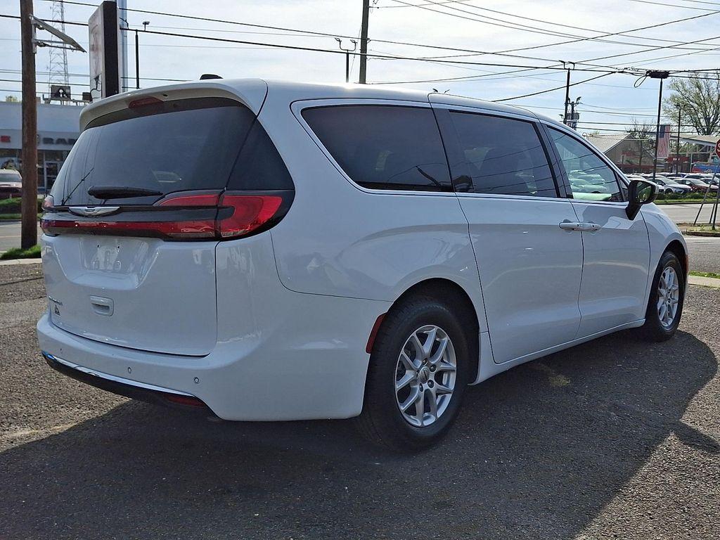 used 2023 Chrysler Pacifica car, priced at $25,752