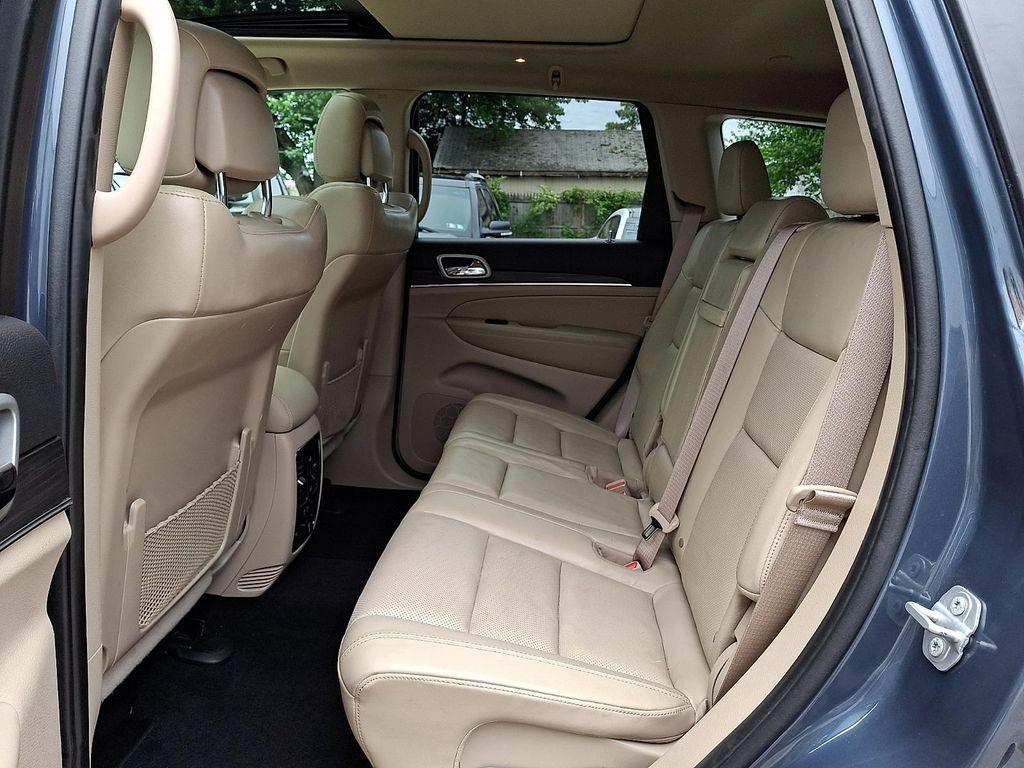 used 2021 Jeep Grand Cherokee car, priced at $29,152