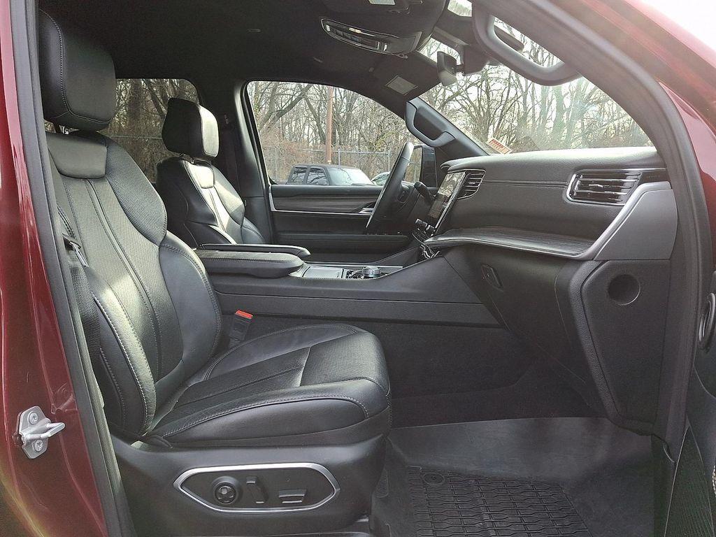used 2024 Jeep Wagoneer L car, priced at $37,594