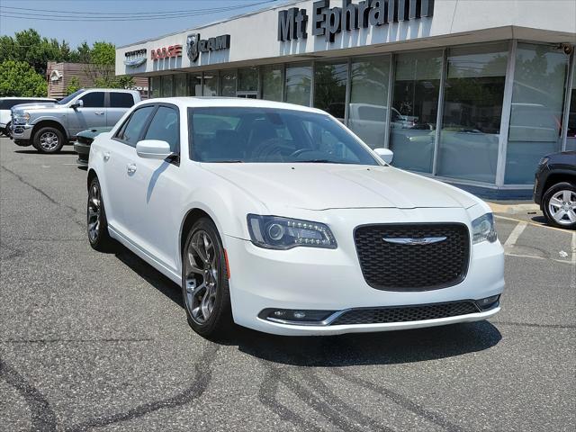 used 2015 Chrysler 300 car