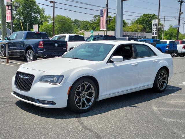 used 2015 Chrysler 300 car