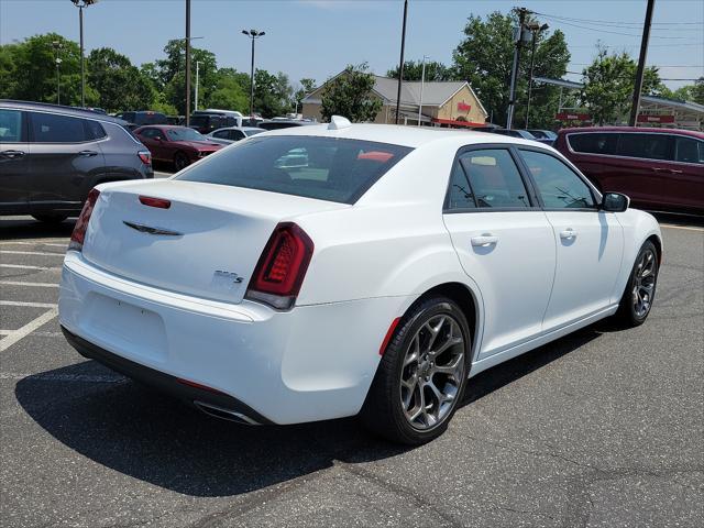 used 2015 Chrysler 300 car