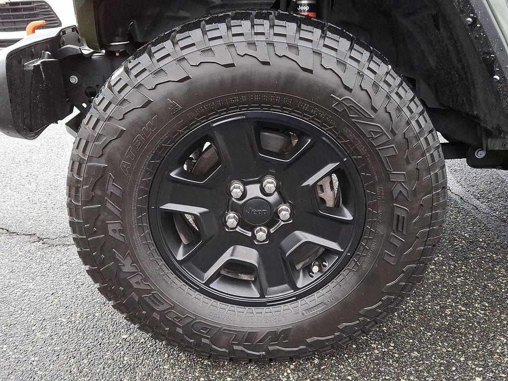 used 2023 Jeep Gladiator car, priced at $38,585