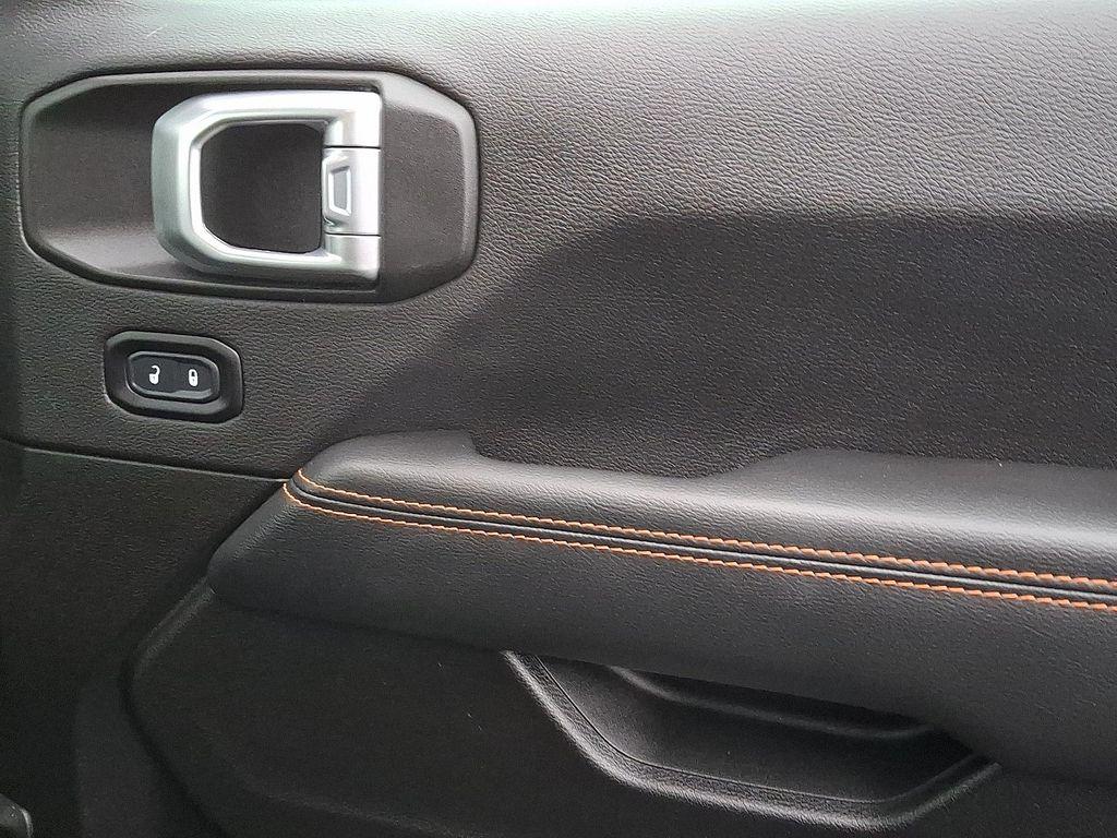 used 2023 Jeep Gladiator car, priced at $38,585