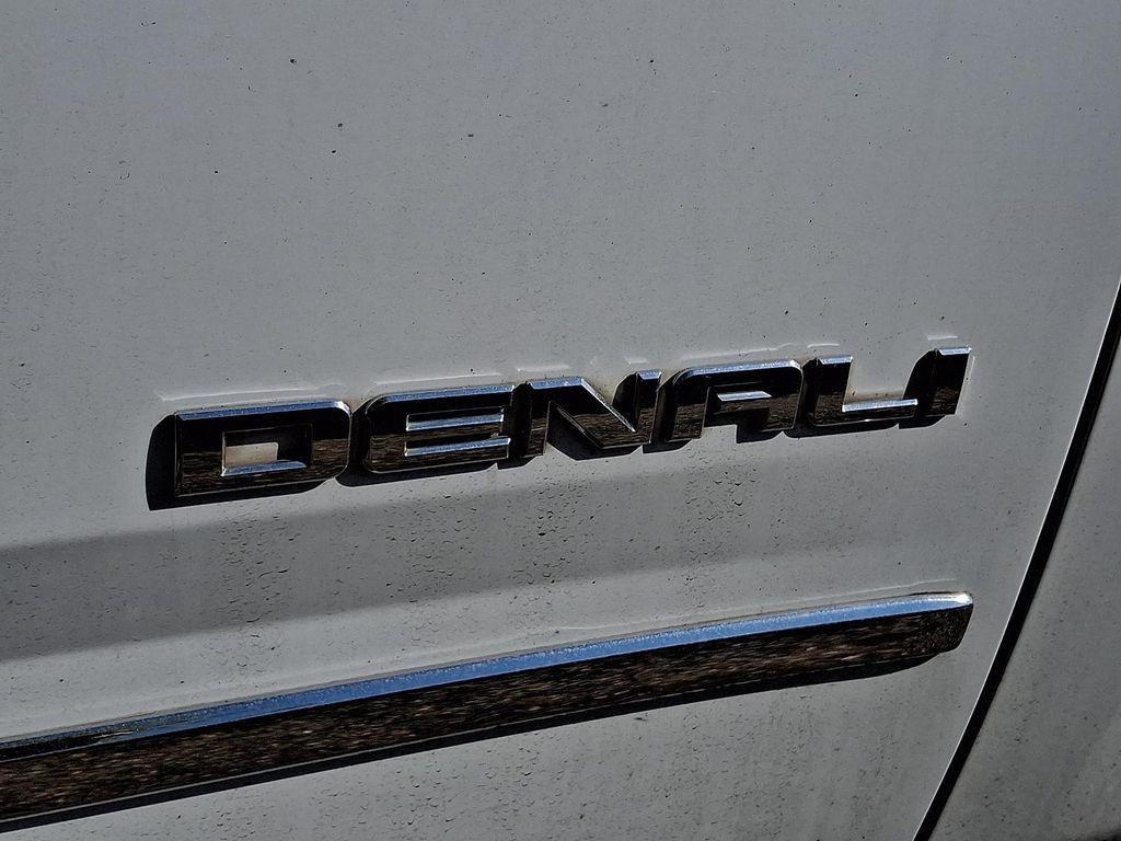used 2017 GMC Yukon car, priced at $24,138