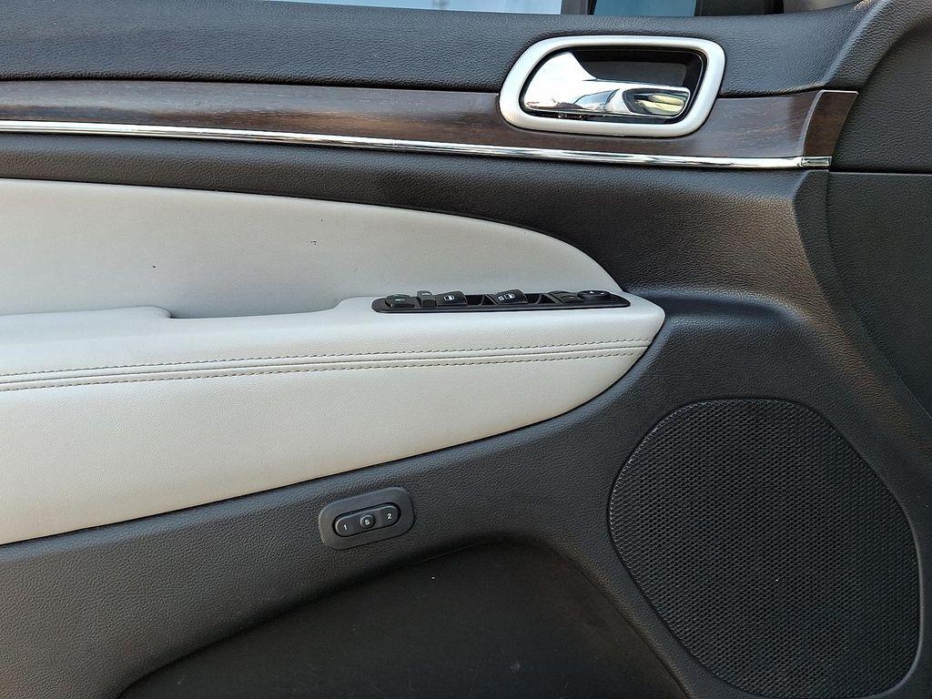 used 2018 Jeep Grand Cherokee car, priced at $17,571