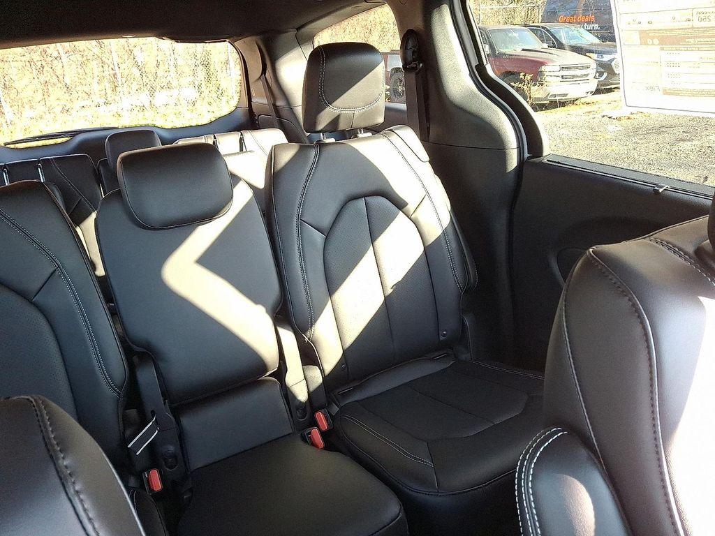 new 2026 Chrysler Pacifica car, priced at $46,006