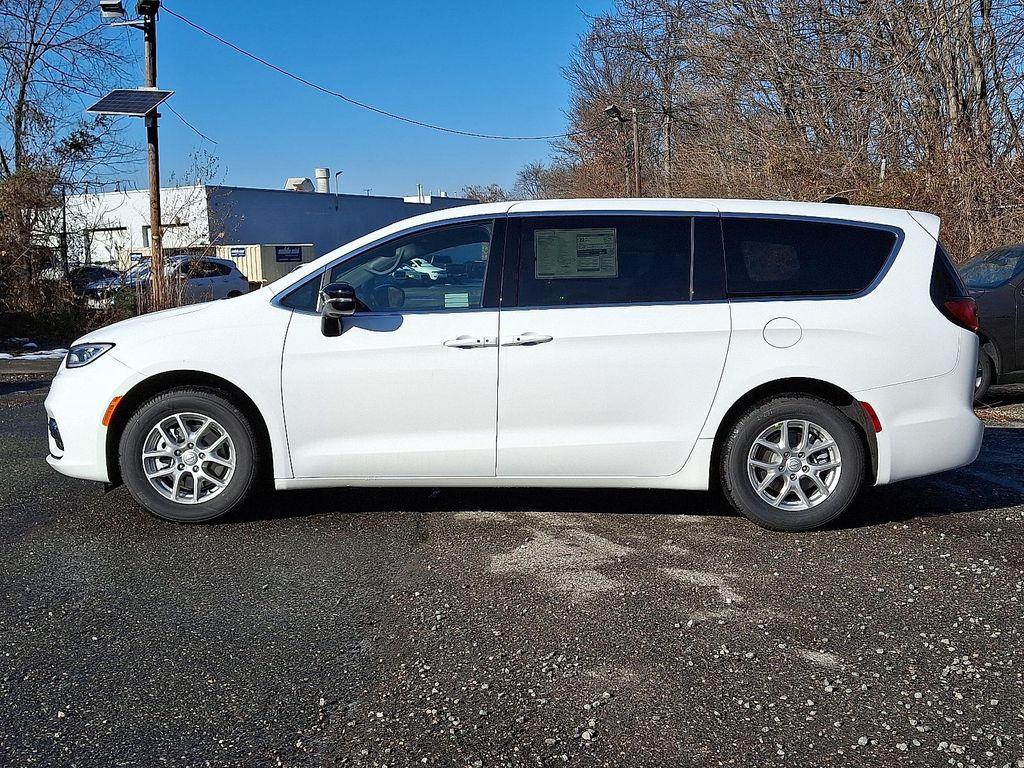 new 2026 Chrysler Pacifica car, priced at $46,006