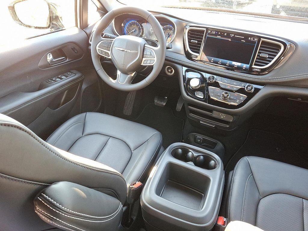 new 2026 Chrysler Pacifica car, priced at $46,006
