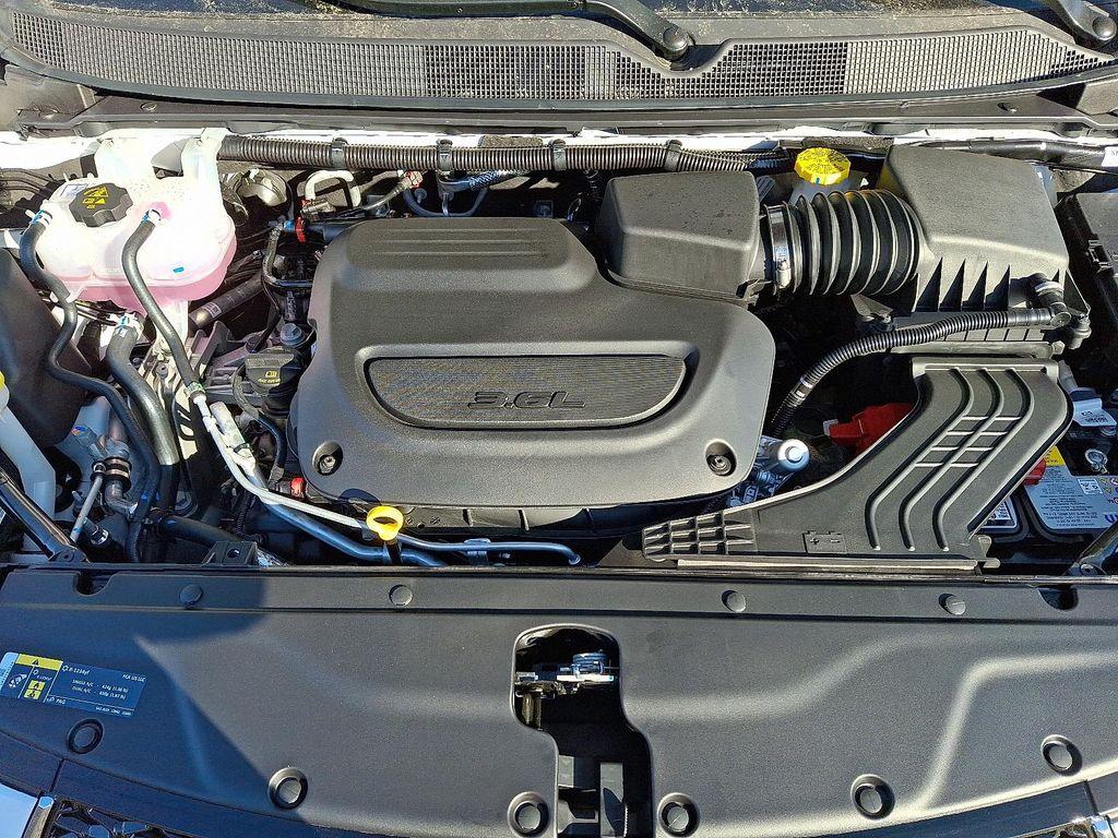 new 2026 Chrysler Pacifica car, priced at $46,006