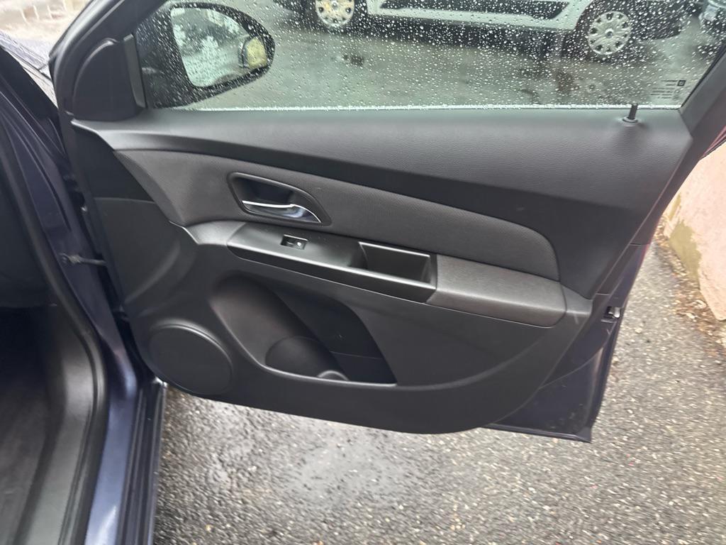 used 2013 Chevrolet Cruze car, priced at $8,200