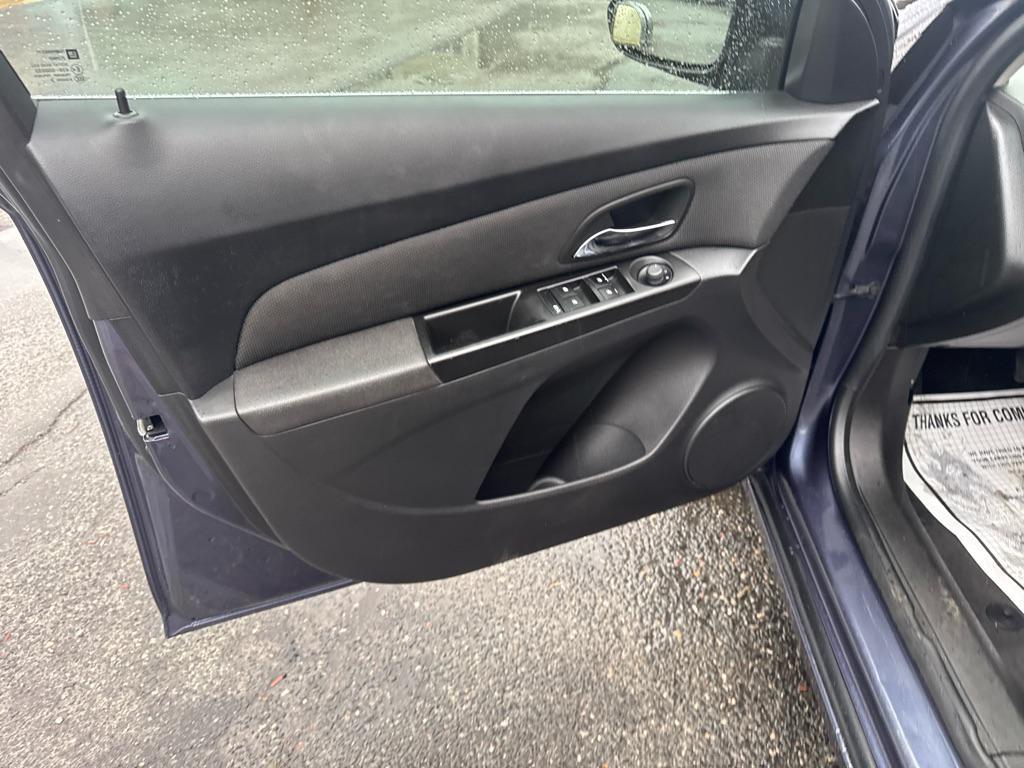 used 2013 Chevrolet Cruze car, priced at $8,200
