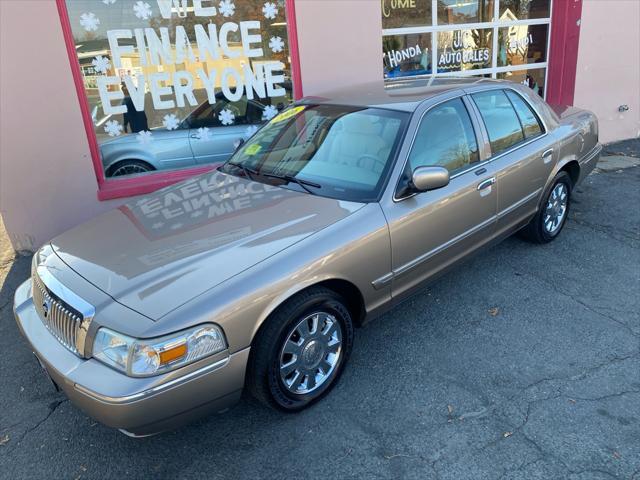 used 2006 Mercury Grand Marquis car, priced at $7,000