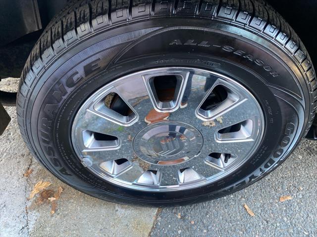 used 2006 Mercury Grand Marquis car, priced at $7,000