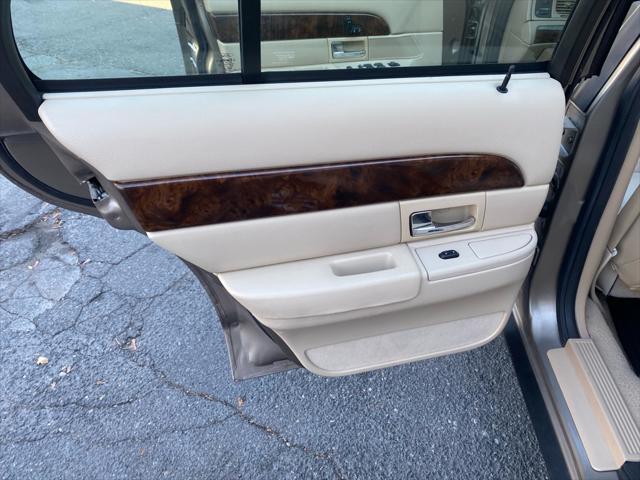 used 2006 Mercury Grand Marquis car, priced at $7,000