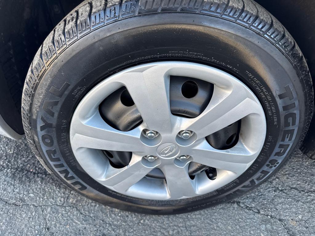 used 2009 Hyundai Accent car, priced at $6,500