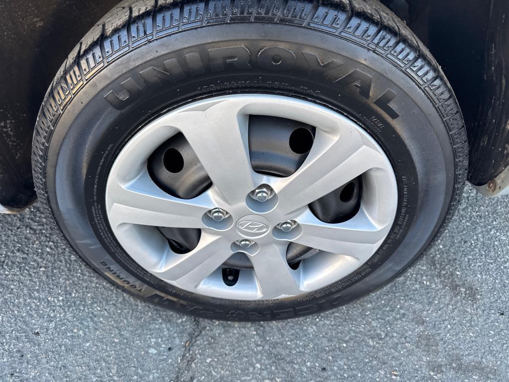 used 2009 Hyundai Accent car, priced at $6,500