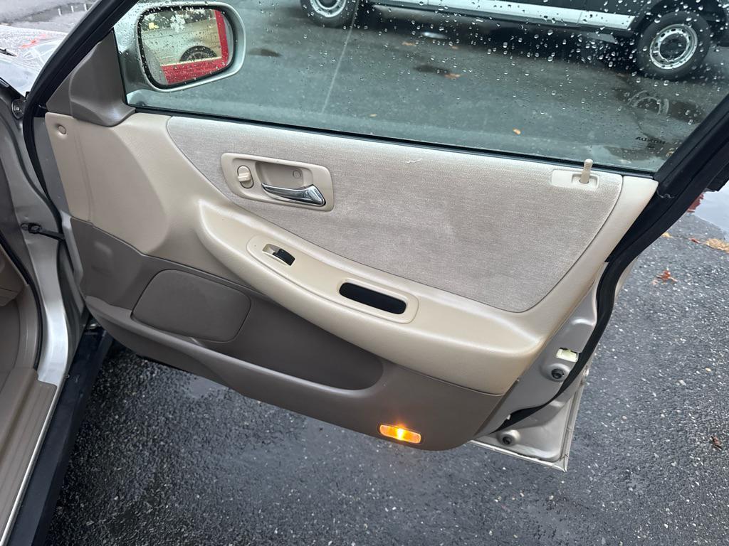 used 1998 Honda Accord car, priced at $6,995